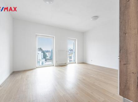 a7401354-hdr.jpg | Pronájem bytu, 1+kk, 29 m²