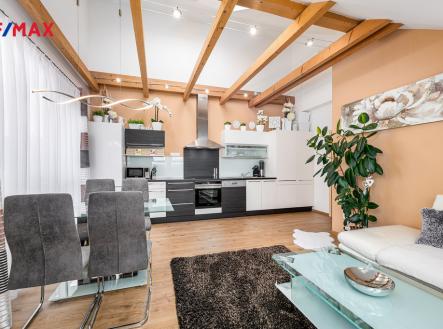 obývací pokoj s kuchyní | Prodej bytu, 3+kk, 66 m²