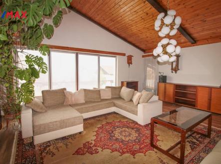Pronájem - dům/vila, 222 m² obrázek