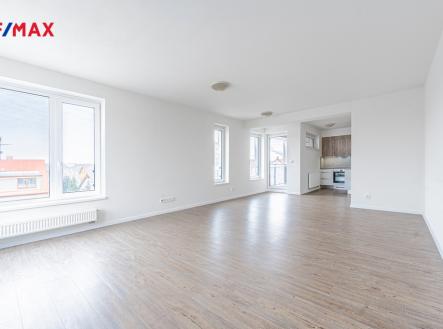 a7401138-hdr.jpg | Pronájem bytu, 1+kk, 51 m²