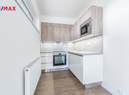 a7401123-hdr.jpg | Pronájem bytu, 1+kk, 51 m²