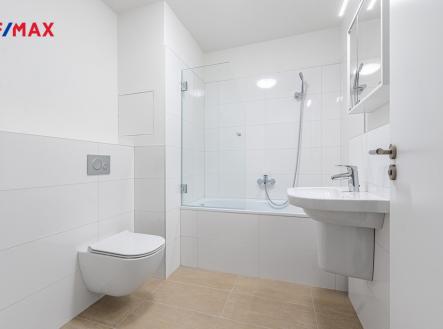 a7400916-hdr.jpg | Pronájem bytu, 1+kk, 51 m²