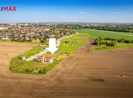 25-05-07-cb-roznov-pozemek-1-00000.jpg | Prodej - pozemek pro bydlení, 663 m²
