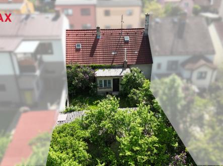pohled západ | Prodej - dům/vila, 93 m²
