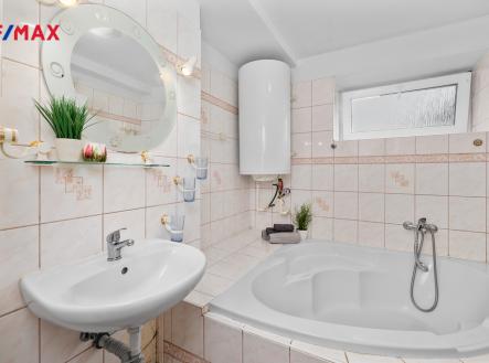 koupelna s WC | Prodej - dům/vila, 80 m²
