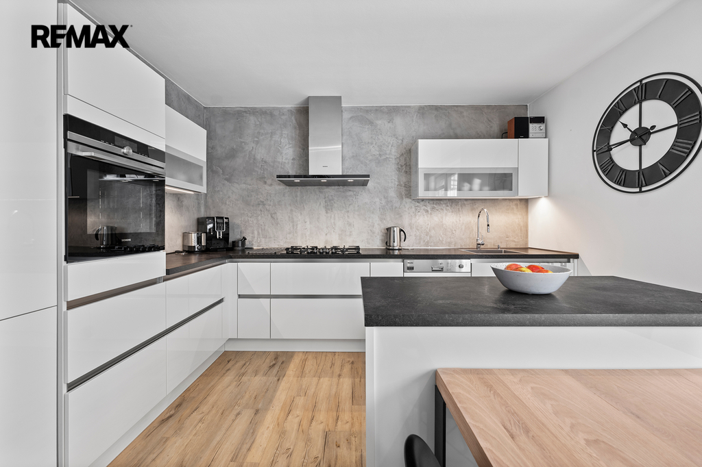 kuchyně s jídelnou