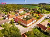 Prodej - dům/vila, 730 m²