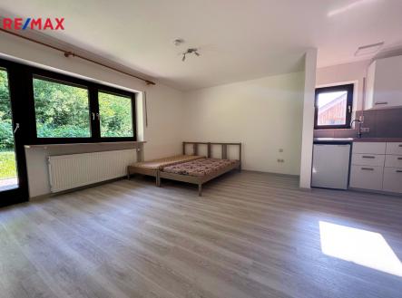 garsonka-obyvak-2.jpeg | Pronájem bytu, 1+kk, 29 m²