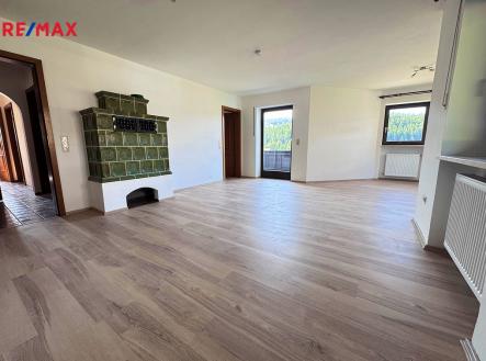 whatsapp-image-2025-06-16-at-10.02.23-3.jpeg | Pronájem bytu, 2+1, 99 m²