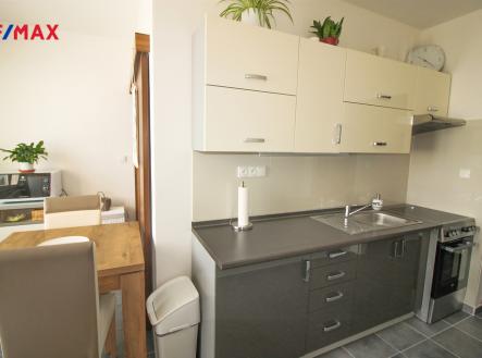 kuchyně | Pronájem bytu, 2+1, 41 m²