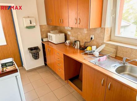 03.jpg | Pronájem - kanceláře, 24 m²