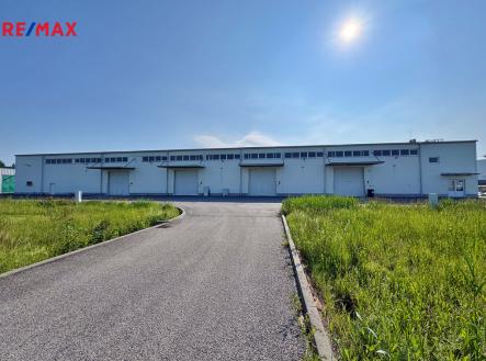img-20250623-wa0024-1.jpg | Pronájem - skladovací prostor, 827 m²