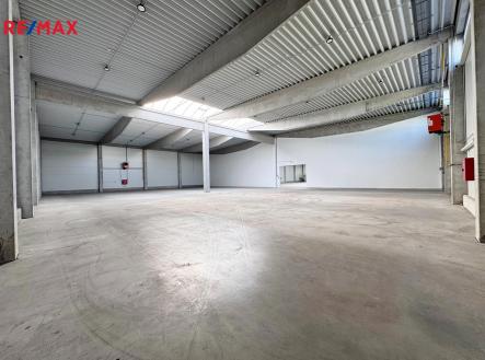 img-20250623-wa0010.jpg | Pronájem - skladovací prostor, 827 m²