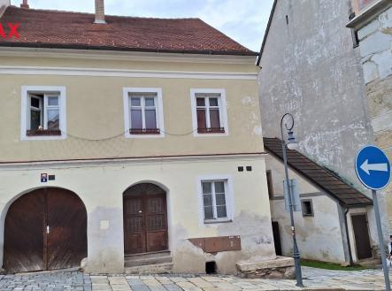 Prodej - nájemní dům, 520 m² obrázek