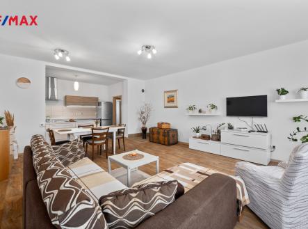 3+kk: obývák | Prodej - dům/vila, 267 m²