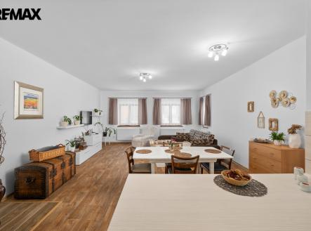 3+kk: obývák | Prodej - dům/vila, 267 m²