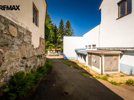 25-06-13-nove-hrady-komercni-prostor-foto-39.jpg | Prodej - výrobní prostor, 1 115 m²