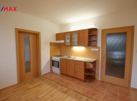 pokoj s kuch. koutem | Pronájem bytu, 2+kk, 37 m²