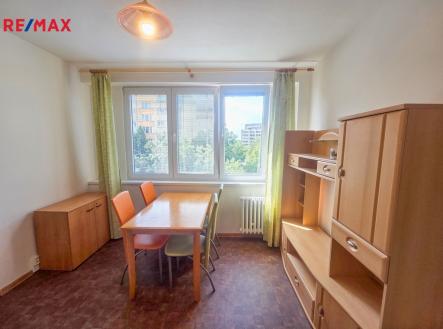 pokoj s kuch.koutem | Pronájem bytu, 2+kk, 37 m²
