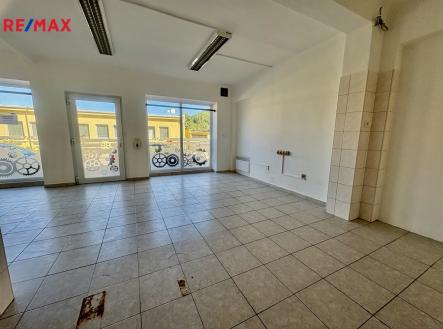 img-3101.jpeg | Pronájem - obchodní prostor, 74 m²