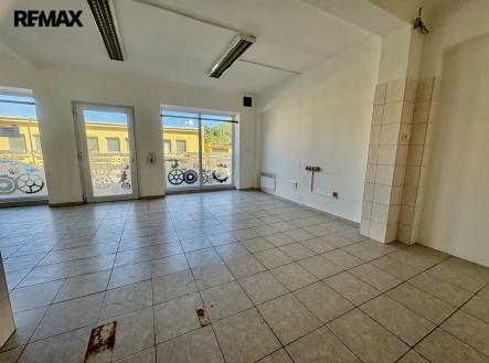 img-3101.jpeg | Pronájem - obchodní prostor, 74 m²