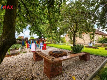 ZAHRADA | Prodej - dům/vila, 226 m²