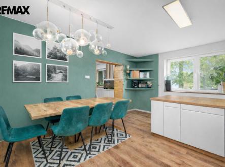 BYT 4+1 - KUCHYNĚ | Prodej - dům/vila, 226 m²