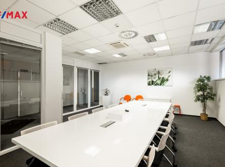 pana8789-hdr.jpg | Pronájem - kanceláře, 694 m²