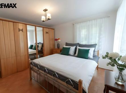 Ložnice - přízemí | Prodej - dům/vila, 110 m²