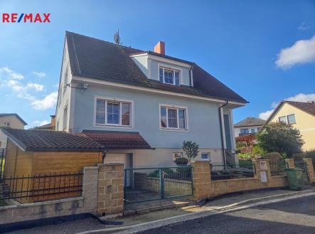 dům- severní pohled | Prodej - dům/vila, 227 m²