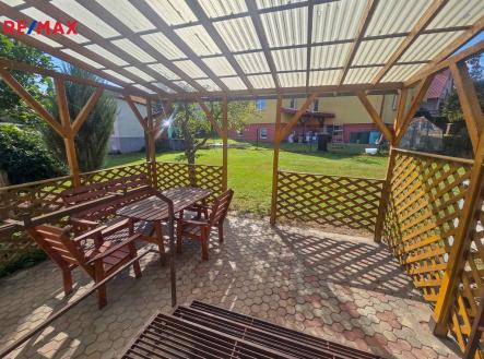 terasa | Prodej - dům/vila, 227 m²