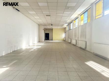 5.jpg | Pronájem - obchodní prostor, 470 m²
