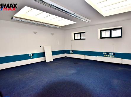 46be6489-ebd5-4f10-a41b-5de1af8e8273.jpg | Pronájem - kanceláře, 38 m²