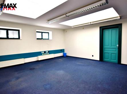 f13db01e-50ce-45ef-9abe-e3bf6e1cb084.jpg | Pronájem - kanceláře, 38 m²