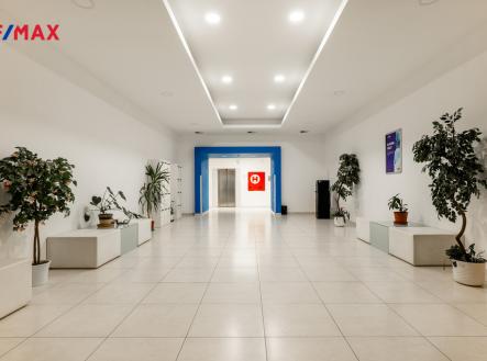 pana8698-hdr.jpg | Pronájem - kanceláře, 52 m²