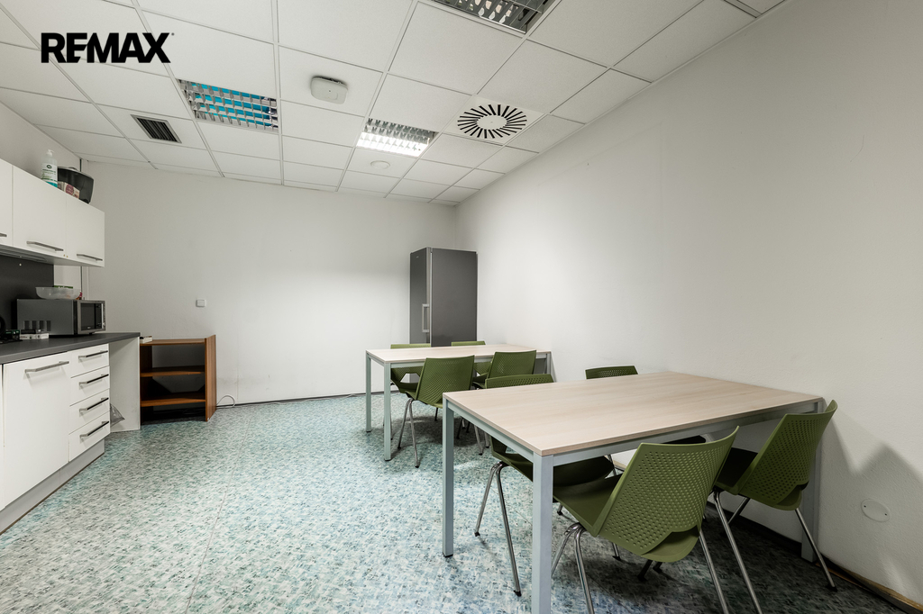 pana9027-hdr.jpg