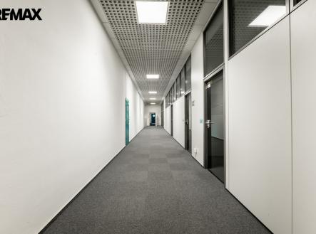 pana9034-hdr.jpg | Pronájem - kanceláře, 66 m²