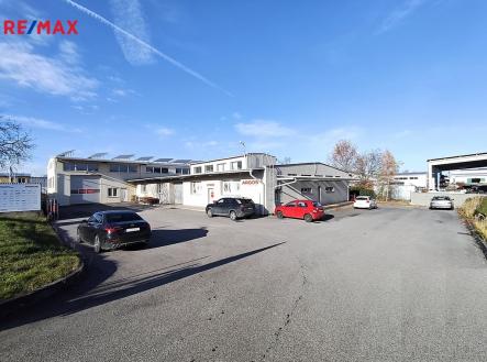 1u.jpg | Pronájem - obchodní prostor, 1 040 m²