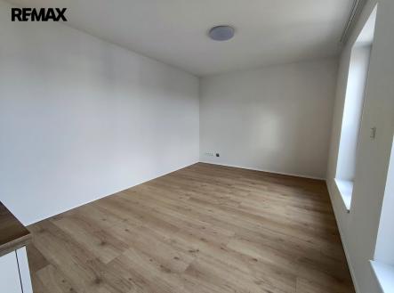 4.jpg | Pronájem bytu, 1+kk, 37 m²