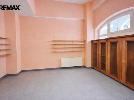 Vizualizace prázdný prostor | Prodej - obchodní prostor, 241 m²