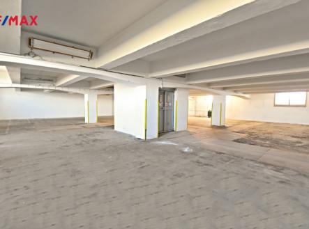 dsc-0048.jpg | Pronájem - skladovací prostor, 400 m²