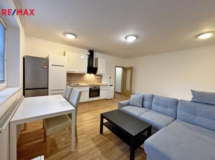 20260105-150008683-ios.jpg | Pronájem bytu, 1+kk, 45 m²