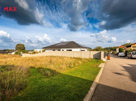 25-09-27-borsov-pozemek-foto-03.jpg | Prodej - pozemek pro bydlení, 1 007 m²