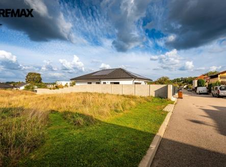 25-09-27-borsov-pozemek-foto-03.jpg | Prodej - pozemek pro bydlení, 1 007 m²