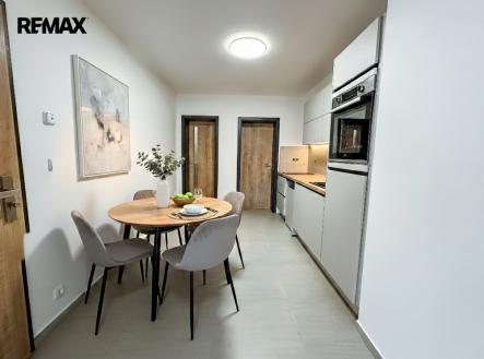 Pronájem bytu, 2+kk, 56 m² obrázek