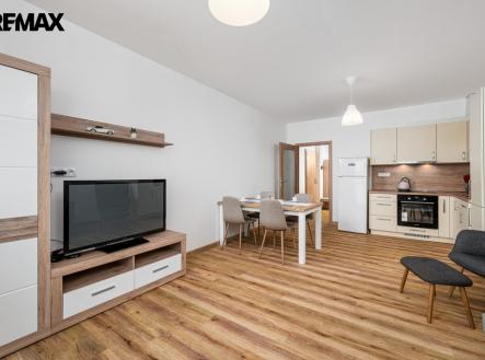 Obývák + kk | Prodej bytu, 2+kk, 73 m²