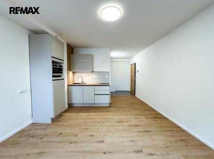 Pokoj s kuchyňským koutem | Pronájem bytu, 1+kk, 31 m²