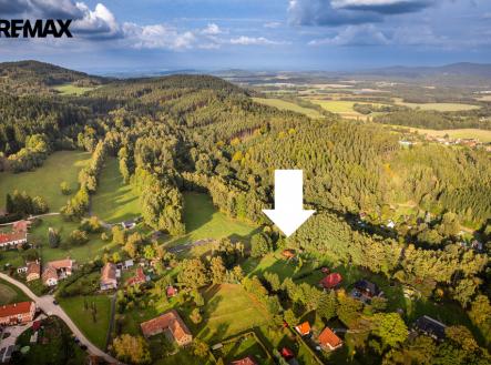 25-09-27-vynezda-pozemek-1-00000.jpg | Prodej - pozemek pro bydlení, 4 505 m²