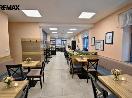 chatgpt-image-25.2.2026-09-09-22.png | Pronájem - restaurace, 95 m²