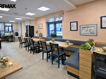 chatgpt-image-25.2.2026-09-16-17.png | Pronájem - restaurace, 95 m²